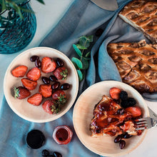 Load image into Gallery viewer, Palm Leaf Plates Round 7" Inch (Set of 25/50/100) - GMD Boutique