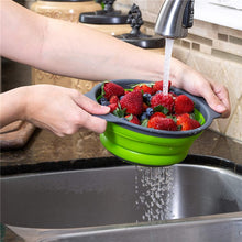 Load image into Gallery viewer, 2 Foldable Silicone Non-Toxic Strainers With Grips - GMD Boutique