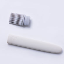 Load image into Gallery viewer, Silicone Oil Brush - GMD Boutique
